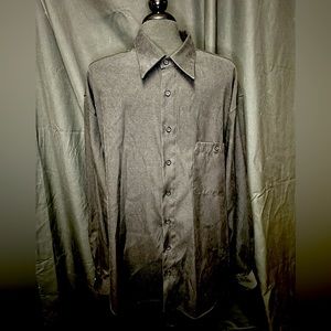 Lineage Solid Black Button Down Size XXL